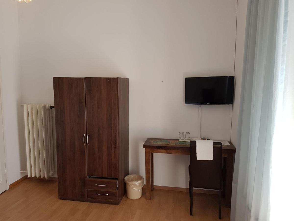 Bottega Del Vino Guesthouse Локарно Екстер'єр фото